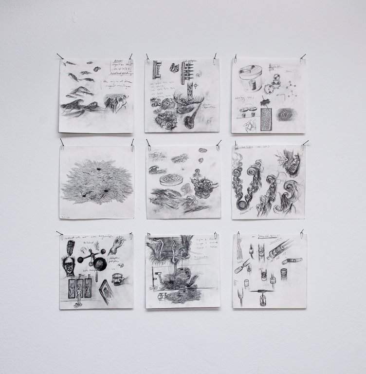 Das Foto zeigt das Untergeschoss des Edith-Russ-Hauses mit dem Kunstwerk von Yunchul Kim: Zeichnungen. Foto Franz J Wamhof © Edith-Russ-Haus