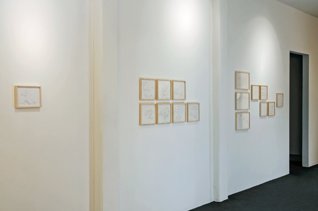 Das Foto zeigt das Untergeschoss des Edith-Russ-Hauses mit dem Kunstwerk von Kerstin Ergenzinger: Zeichnungen. Foto Franz J Wamhof © Edith-Russ-Haus