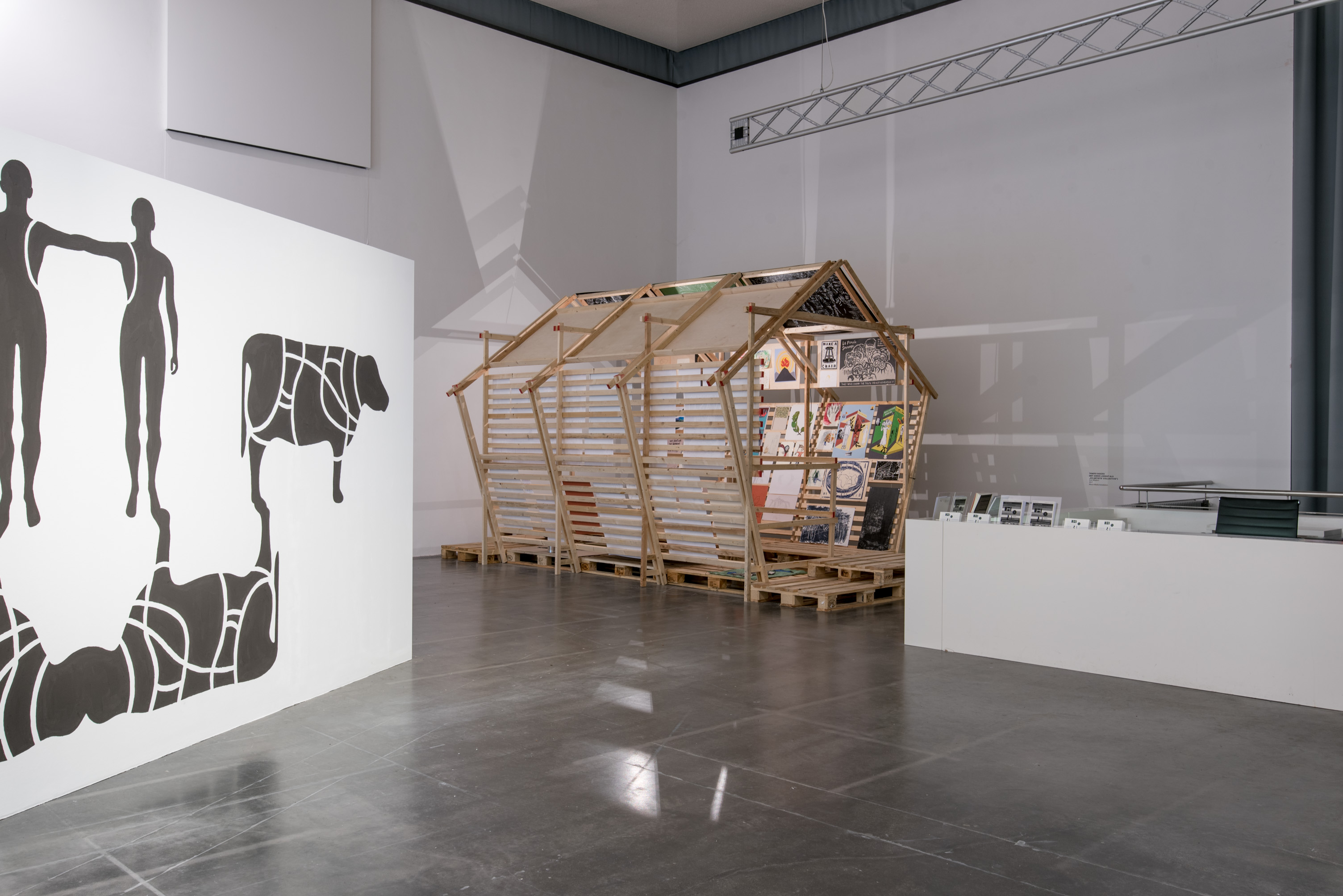 The photo shows the upper floor of the Edith Russ House with the Exhibition view For Beyond that Horizon Lies Another Horizon. Photo © Edith-Russ-Haus