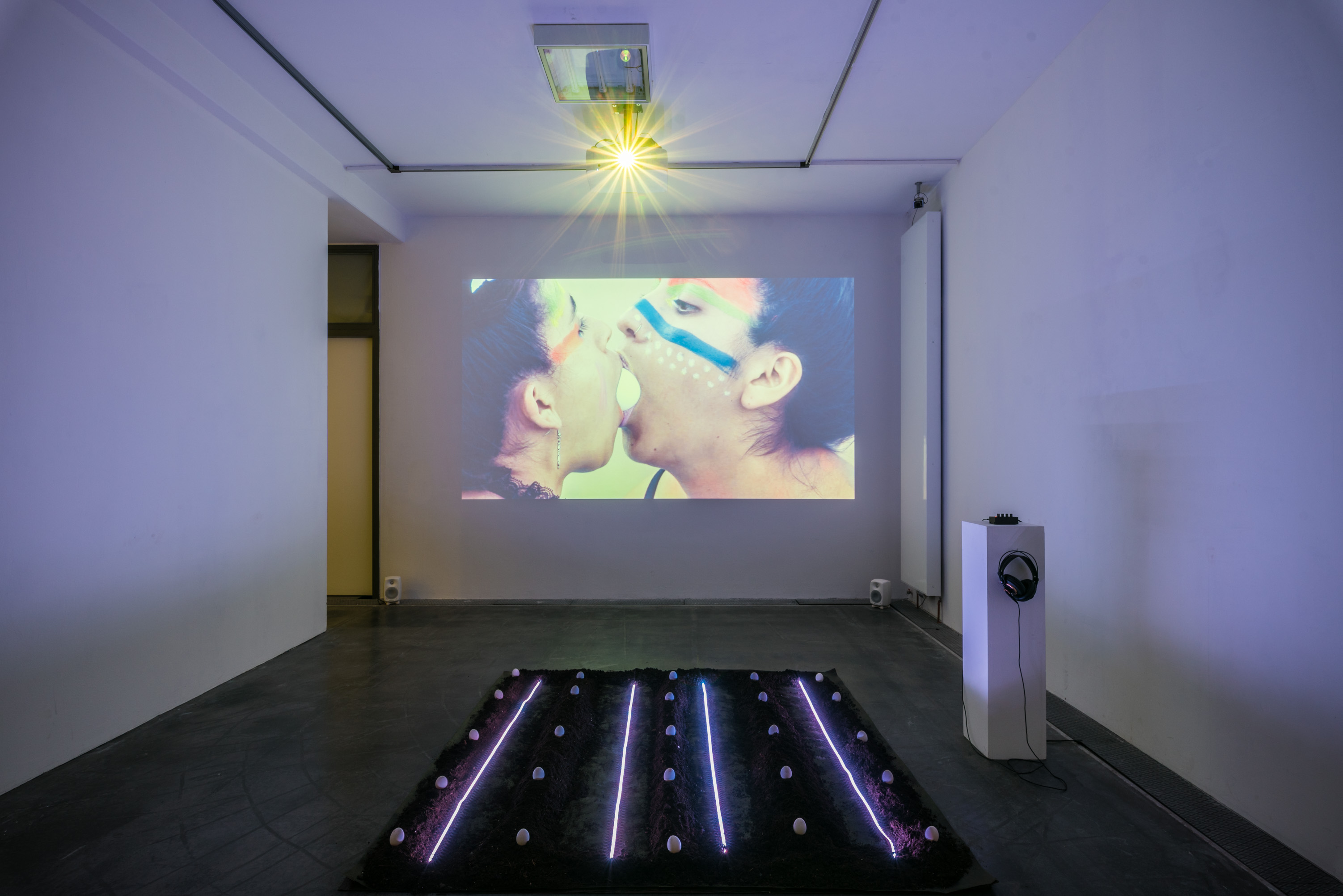 The photo shows the basement of the Edith Russ House with the Exhibition view For Beyond that Horizon Lies Another Horizon. Photo © Edith-Russ-Haus