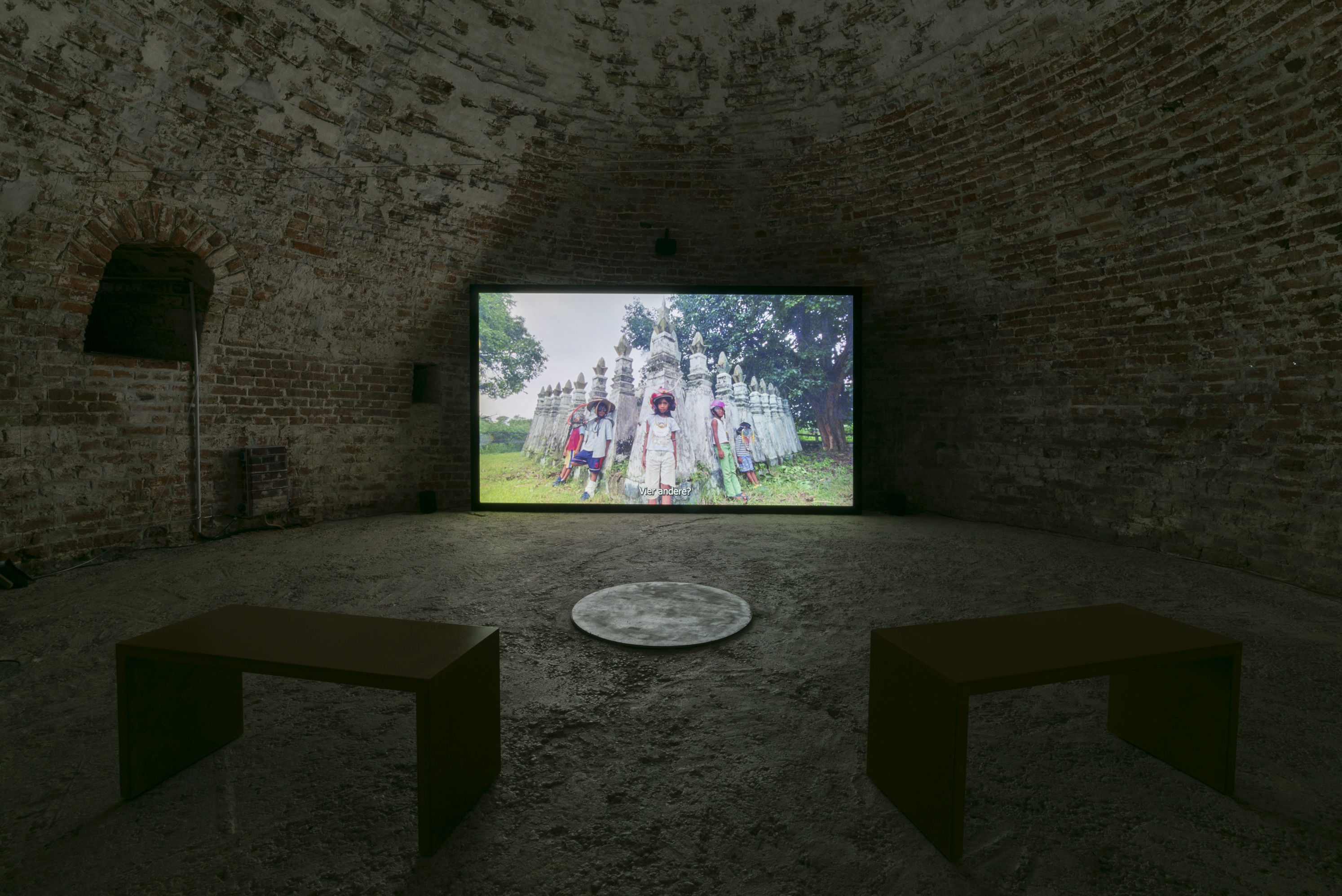 Tuần Andrew Nguyễn: The Boat People, Installation Pulverturm. Photo © Edith-Russ-Haus 2023