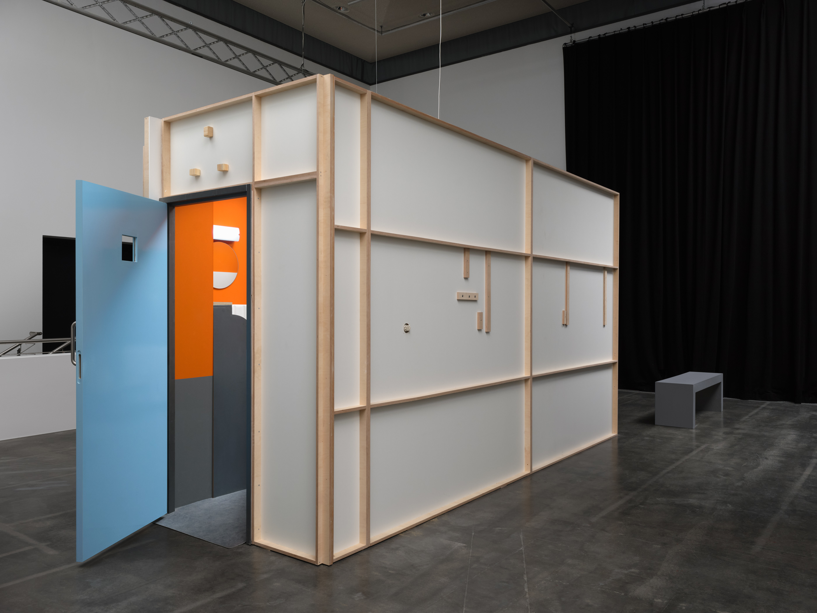 Robert Glas: 1986, Or a Sphinx's Interior. Photo © Haus für Medienkunst 2024