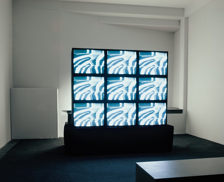 The photo shows the basement of the Edith Russ House with the artwork by Steina & Woody Vasulka: Matrix. Photo © Edith-Russ-Haus