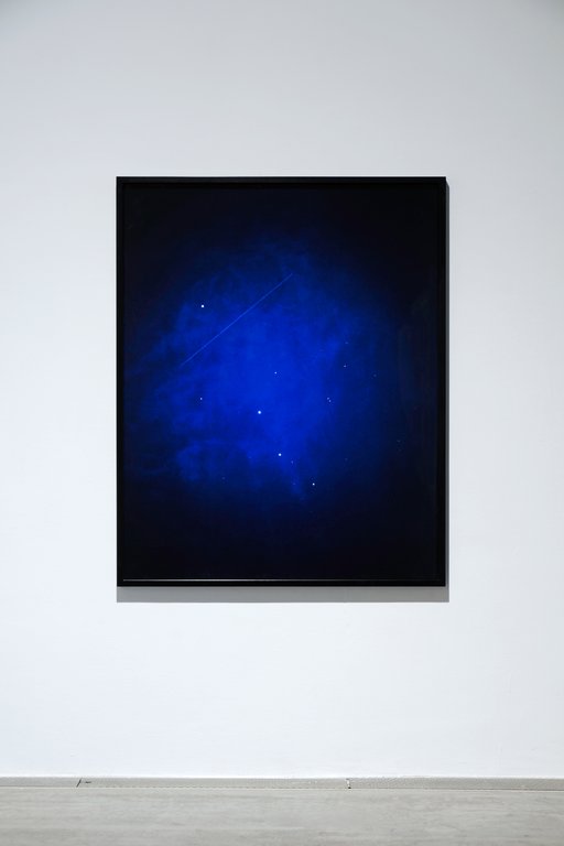 The photo shows the upper floor of the Edith Russ House with the artwork by Trevor Paglen: LACROSS/ONYX II Radar Imaging Reconnaissance Satellite Passing Through Draco. Photo Franz J Wamhof © Edith-Russ-Haus