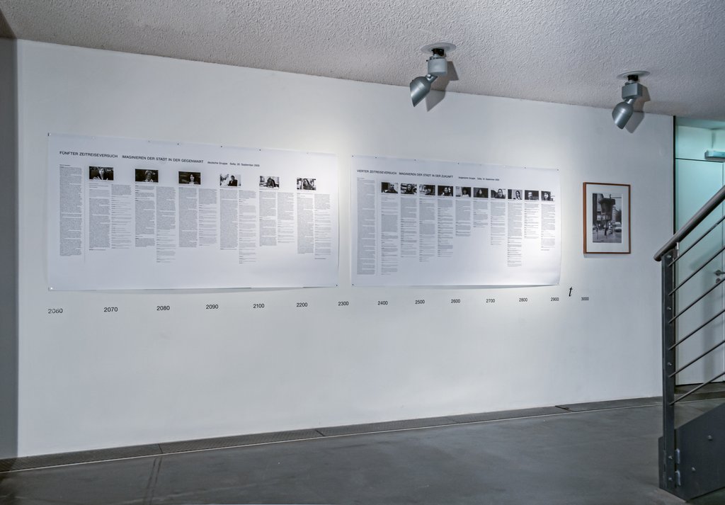Das Foto zeigt das Untergeschoss des Edith-Russ-Hauses mit dem Kunstwerk von Ute Hoerner, Mathias Antlfinger: Sofia Time Travel Experiments. Foto Franz J Wamhof © Edith-Russ-Haus
